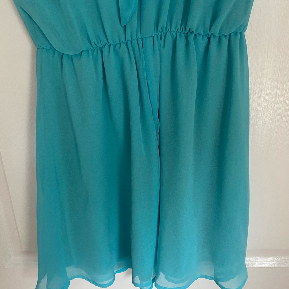 Dress - Picture 7 of 8